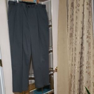L.L. Bean Pants Mens 38 x 30 Slacks Chino Green Business Straight Fit Comfort
